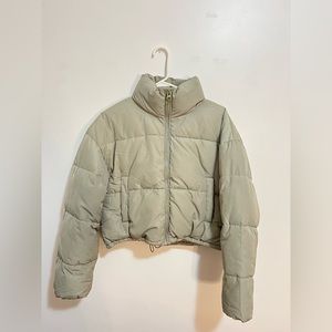 COPY - H&M Cropped Puffer Jacket